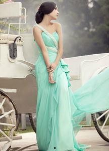 洁白的婚纱吃瓜,一场别开生面的婚礼盛宴